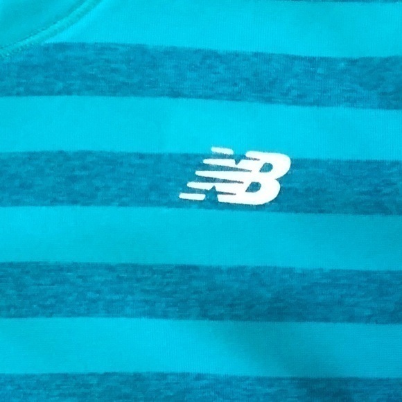New Balance Lighting Dry long sleeve Top - Picture 4 of 7